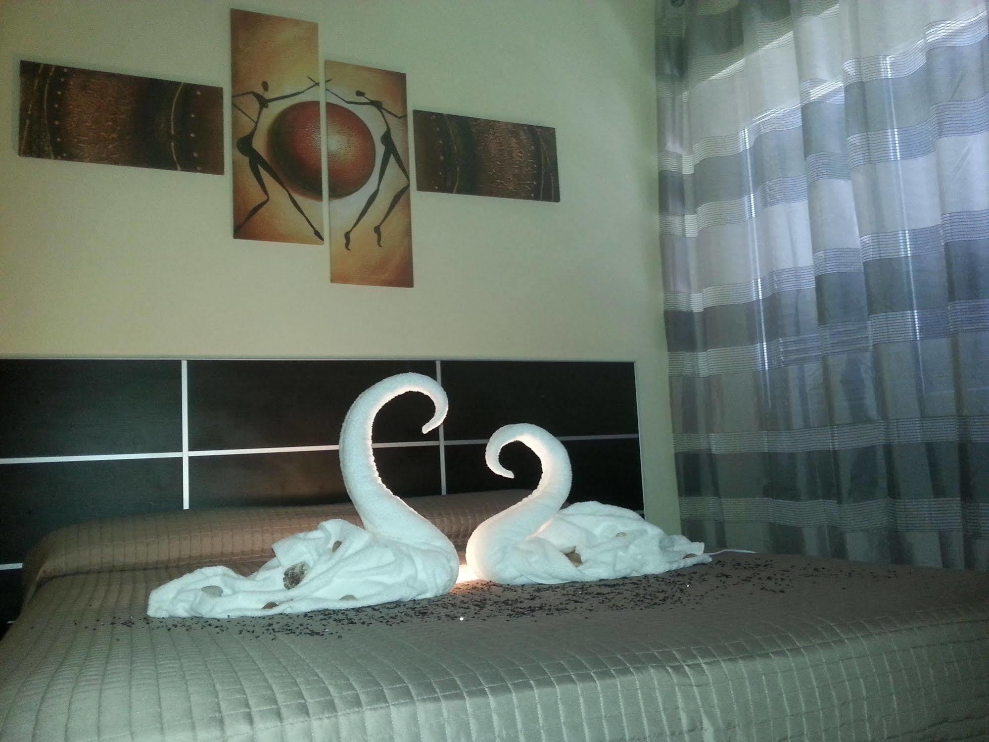 Avec Moi Roma Bed & Breakfast Dış mekan fotoğraf